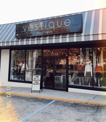Vestique by null