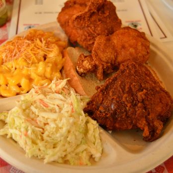 Gus's World Famous Fried Chicken - Austin - 3 piece dark, sub the beans with mac n' cheese - Southern Near Me - Austin, Texas