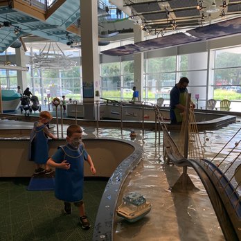 Glazer Children's Museum - Huge water table - Children's Museums Near Me - Tampa, Florida Glazer Children's Museum - Huge water table - Children's Museums Near Me - Tampa, Florida