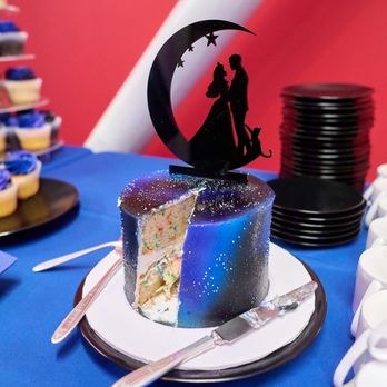Batter ‘N Icing - Cake Topper, Bride & Groom Cake, and Guest Cupcakes - Cupcakes Near Me - Danville, California