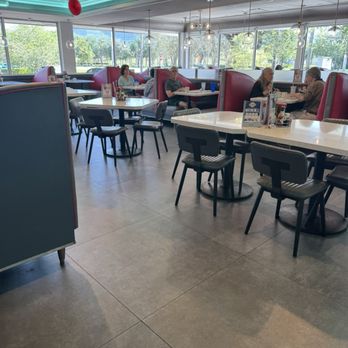 Lester's Diner - Diners Near Me - Sunrise, Florida Lester's Diner - Diners Near Me - Sunrise, Florida