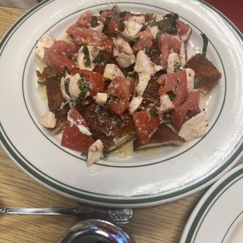 Dino's Pizza - Chicken caprese - Pizza Near Me - Bronx, New York