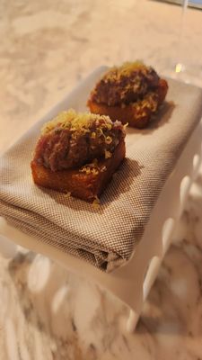 MAASS Restaurant at The Four Seasons by null
