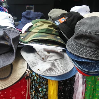 Downtown Mall - Vendor hiking hats - Shopping Centers Near Me - Charlottesville, Virginia