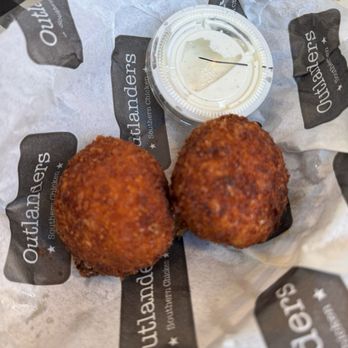 Outlanders Southern Chicken - The Original Fried Buffalo Mac-N-Chz - Chicken Shop Near Me - Nolensville, Tennessee