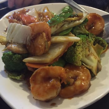 Han Noodle Bar - Shrimp and veggies - Chinese Near Me - Rochester, New York Han Noodle Bar - Shrimp and veggies - Chinese Near Me - Rochester, New York