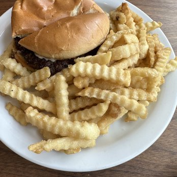 Rusk Kitchen & Bar - Kids burger and fries! - Cocktail Bars Near Me - Cincinnati, Ohio Rusk Kitchen & Bar - Kids burger and fries! - Cocktail Bars Near Me - Cincinnati, Ohio