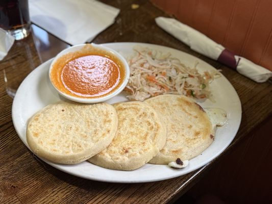 Paisanos Restaurant & Bar by null