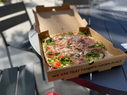 Mister O1 Extraordinary Pizza - Coconut Grove by null