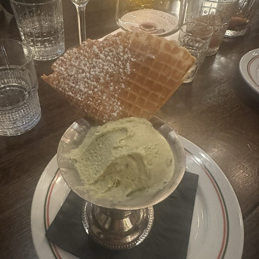 Mio Modo - Pistachio gelato - Italian Near Me - St. Charles, Illinois Mio Modo - Pistachio gelato - Italian Near Me - St. Charles, Illinois