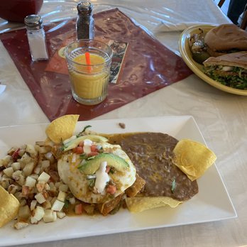 La Parada Cafe - Huevos ranchero and torta - Mexican Near Me - Reno, Nevada La Parada Cafe - Huevos ranchero and torta - Mexican Near Me - Reno, Nevada