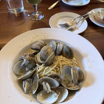 King Street Oyster Bar - linguine and clams - Seafood Near Me - Washington, DC, District of Columbia King Street Oyster Bar - linguine and clams - Seafood Near Me - Washington, DC, District of Columbia