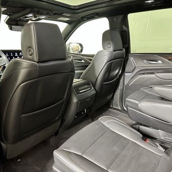 BlackCarIllinois - Escalade 2nd row - Limos Near Me - Chicago, Illinois