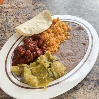 El Emperador Michaels Kitchen - Pork in Green and Red Salsa Plate Combo Puerco en Salsa Roja y Verde Combo - Mexican Near Me - Waco, Texas El Emperador Michaels Kitchen - Pork in Green and Red Salsa Plate Combo Puerco en Salsa Roja y Verde Combo - Mexican Near Me - Waco, Texas