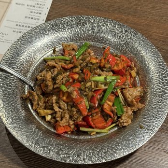 Pings Bistro - 腌酸菜炒黄牛肉 Sauteed Beef with Pickled Mustard - Chinese Near Me - Cupertino, California Pings Bistro - 腌酸菜炒黄牛肉 Sauteed Beef with Pickled Mustard - Chinese Near Me - Cupertino, California