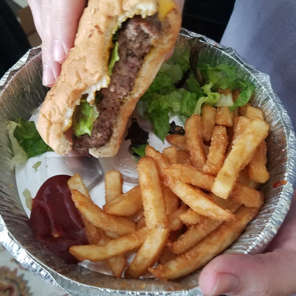Cheeseburger lunch special Cheeseburger lunch special