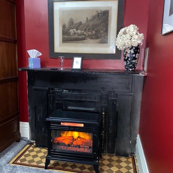 Stone Gables - A fireplace in one of the rooms - Bed & Breakfast Near Me - Cleveland, Ohio