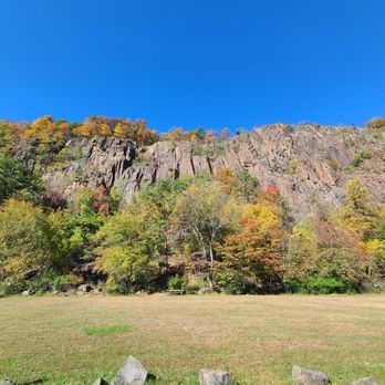 Nyack Beach State Park - 10/28/2021 - The Plateau - Parks Near Me - Upper Nyack, New York