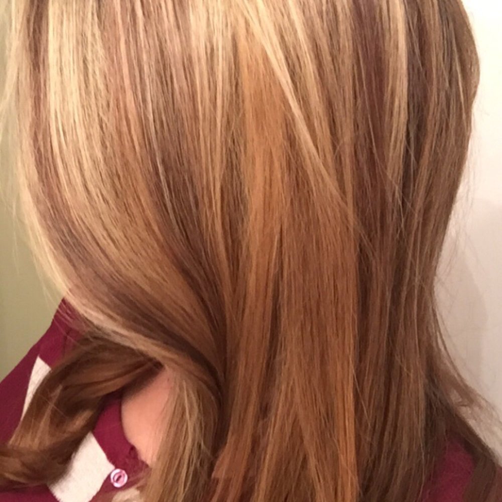 Flora's Unisex - Hair Stylists Near Me - Concord, New Hampshire