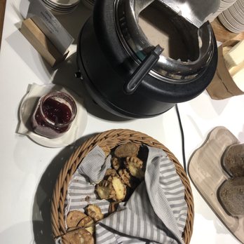 Aspire Lounge - Barley and other breads - Airport Lounges Near Me - Vantaa, 18