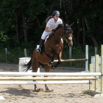 Boulder Pointe Equestrian and Event Center - Horseback Riding Near Me - Anoka, Minnesota