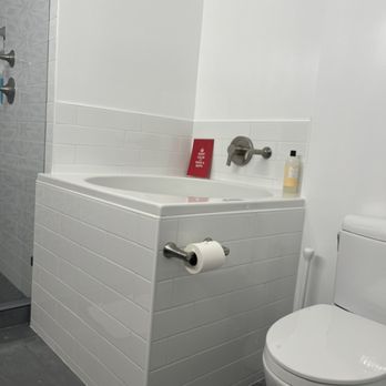 Pacific Construction - Bathroom remodel with Japanese soak in tub - Decks & Railing Near Me Pacific Construction - Bathroom remodel with Japanese soak in tub - Decks & Railing Near Me