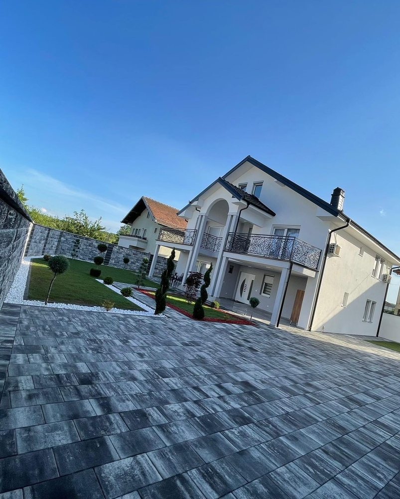 Slide of B K Construction Group