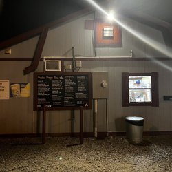 Frostee Shoppe - Outside