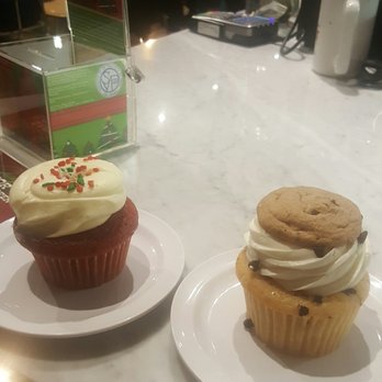 Molly's Cupcakes - Cupcakes Near Me - Des Moines, Iowa