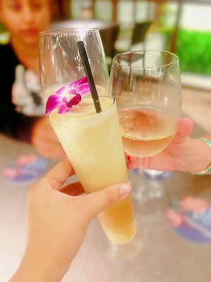 Tommy Bahama Restaurant, Bar & Store by null