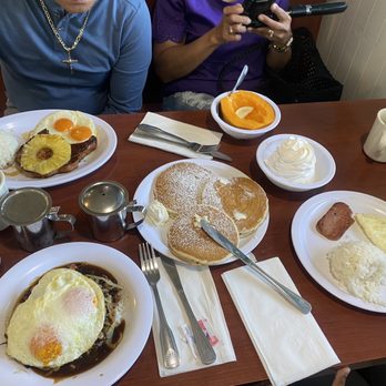 Eggs 'n Things - Waikiki Beach Eggspress - Breakfast & Brunch Near Me - Honolulu, Hawaii Eggs 'n Things - Waikiki Beach Eggspress - Breakfast & Brunch Near Me - Honolulu, Hawaii