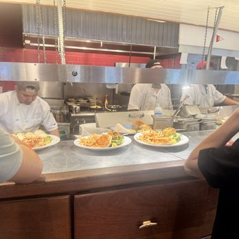 Boatyard Bar & Grill - Serving line - Seafood Near Me - Annapolis, Maryland