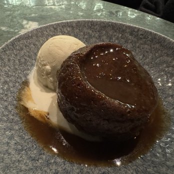 Old Compton Brasserie - Sticky Toffee Pudding - British Near Me - Soho, XGL Old Compton Brasserie - Sticky Toffee Pudding - British Near Me - Soho, XGL