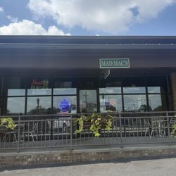 Mad Mac's Gourmet Sandwich Shop - Outside