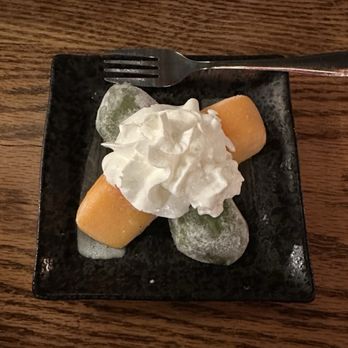 HINODEYA Ramen & Bar Greenville - Mango and Matcha Mochi ice cream - Ramen Near Me - Dallas, Texas HINODEYA Ramen & Bar Greenville - Mango and Matcha Mochi ice cream - Ramen Near Me - Dallas, Texas