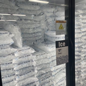 7-Eleven - a large amount of bags of water - Convenience Stores Near Me - Burbank, California 7-Eleven - a large amount of bags of water - Convenience Stores Near Me - Burbank, California