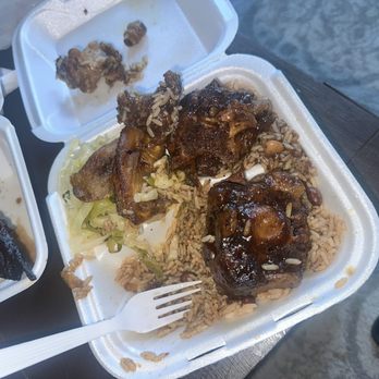 Jamaican Supreme - Oxtail plate - Middle Eastern Near Me - Jonesboro, Georgia Jamaican Supreme - Oxtail plate - Middle Eastern Near Me - Jonesboro, Georgia