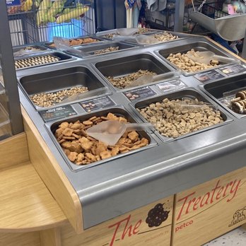 Petco - Pet Stores Near Me - Lakewood, Colorado Petco - Pet Stores Near Me - Lakewood, Colorado