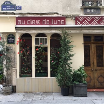 Au Clair de Lune - African Near Me - Paris, 75