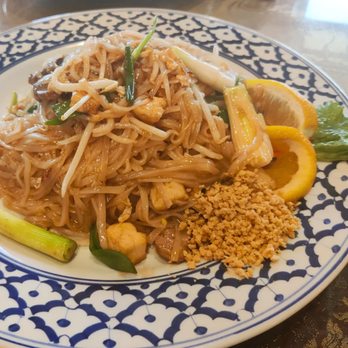 Bahn Thai Restaurant - Pad thai - Thai Near Me - Fairbanks, Alaska Bahn Thai Restaurant - Pad thai - Thai Near Me - Fairbanks, Alaska
