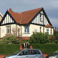 Bodeuron Guest House - The Guest House