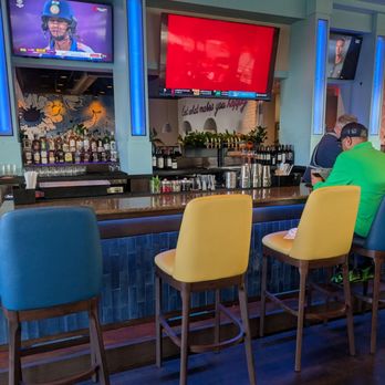 Makers Union - Bar area - New American Near Me - Ashburn, Virginia