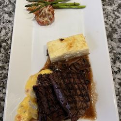 The Belle Epoque Cafe - Beef Medallions with Mushroom and Bernaise Sauces