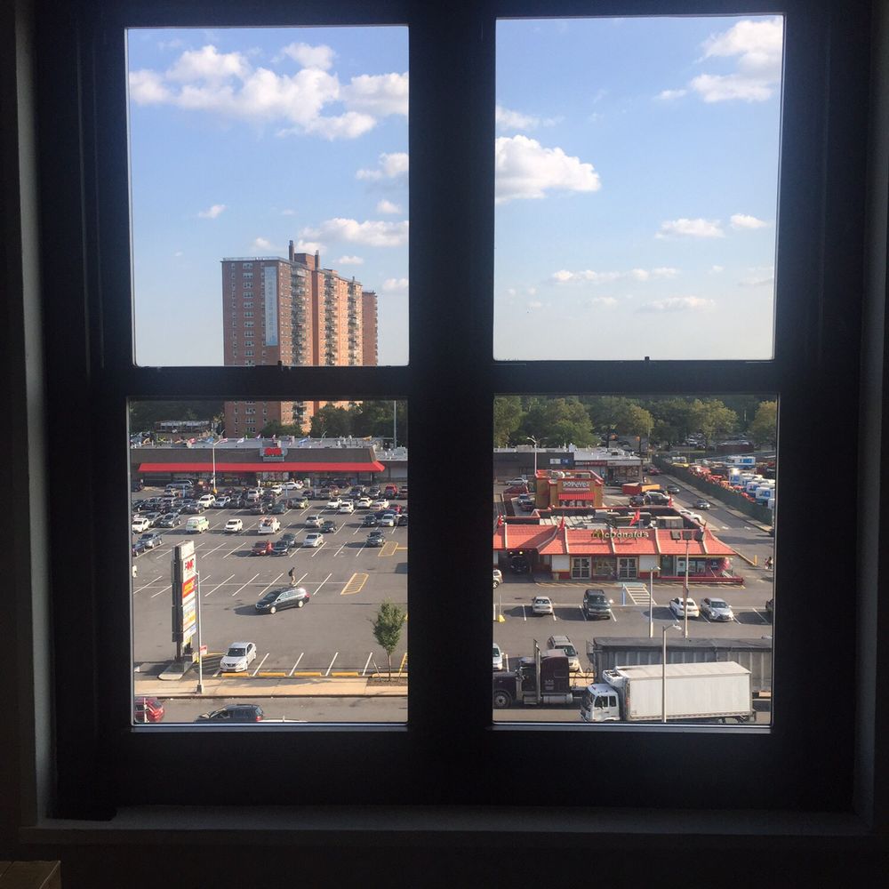 Seldens Window Cleaning - Window Washing Near Me
