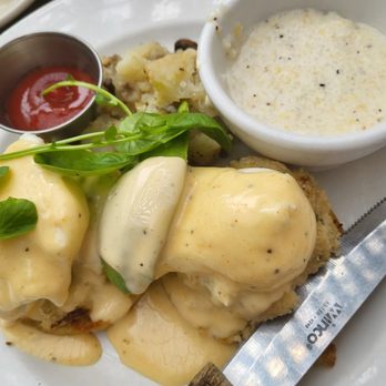 Cody's La Jolla - Crab cake Benedict...I LOVE when the crab cakes are full of crabs n no breading - Breakfast & Brunch Near Me - La Jolla, California Cody's La Jolla - Crab cake Benedict...I LOVE when the crab cakes are full of crabs n no breading - Breakfast & Brunch Near Me - La Jolla, California
