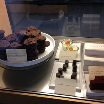 Vergennes Laundry by CK - Coffee & Tea Near Me - Vergennes, Vermont