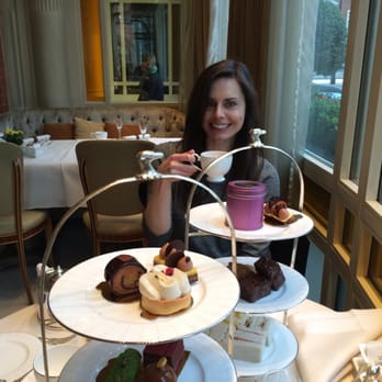The Connaught - The delicious food towers - Hotels Near Me - London, XGL