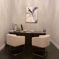 Licasa Treatment Center - Individual therapy room.