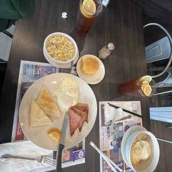 EAT Bistro - Breakfast - Cantonese Near Me - Rosemead, California