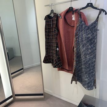Saks Fifth Avenue - Really clean fitting rooms! - Women's Clothing Near Me - Boston, Massachusetts